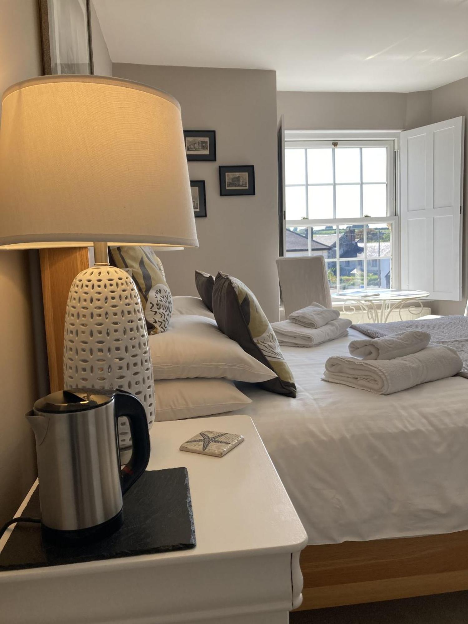 Old Temperance House Bed & Breakfast Saint Keverne Room photo